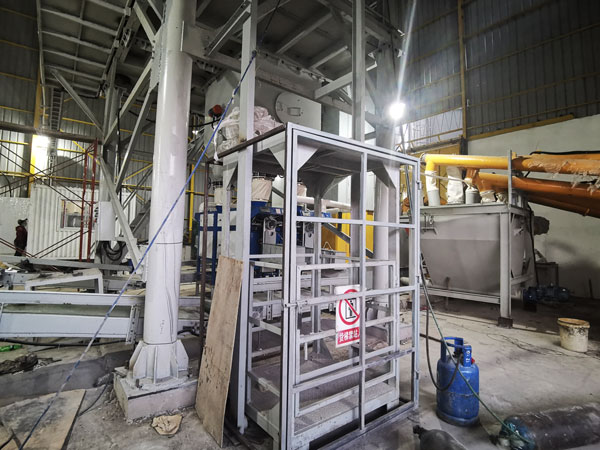 cargo elevator